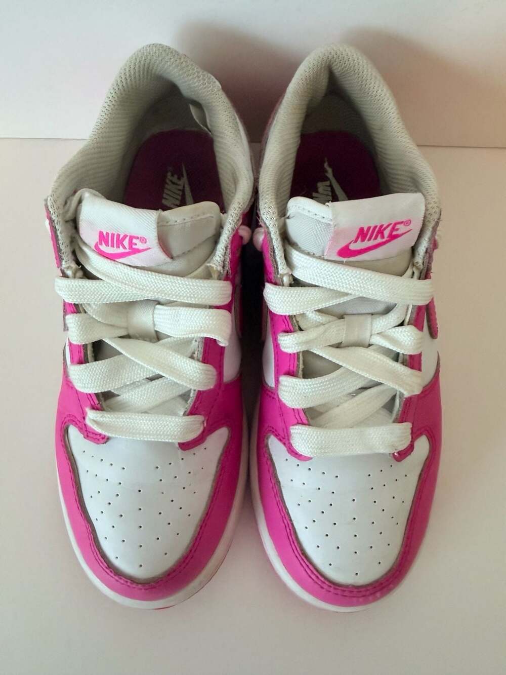 Nike Dunk Low Preschool 'Laser Fuchsia' Sneakers FB9108-102 - Picture 3 of 11